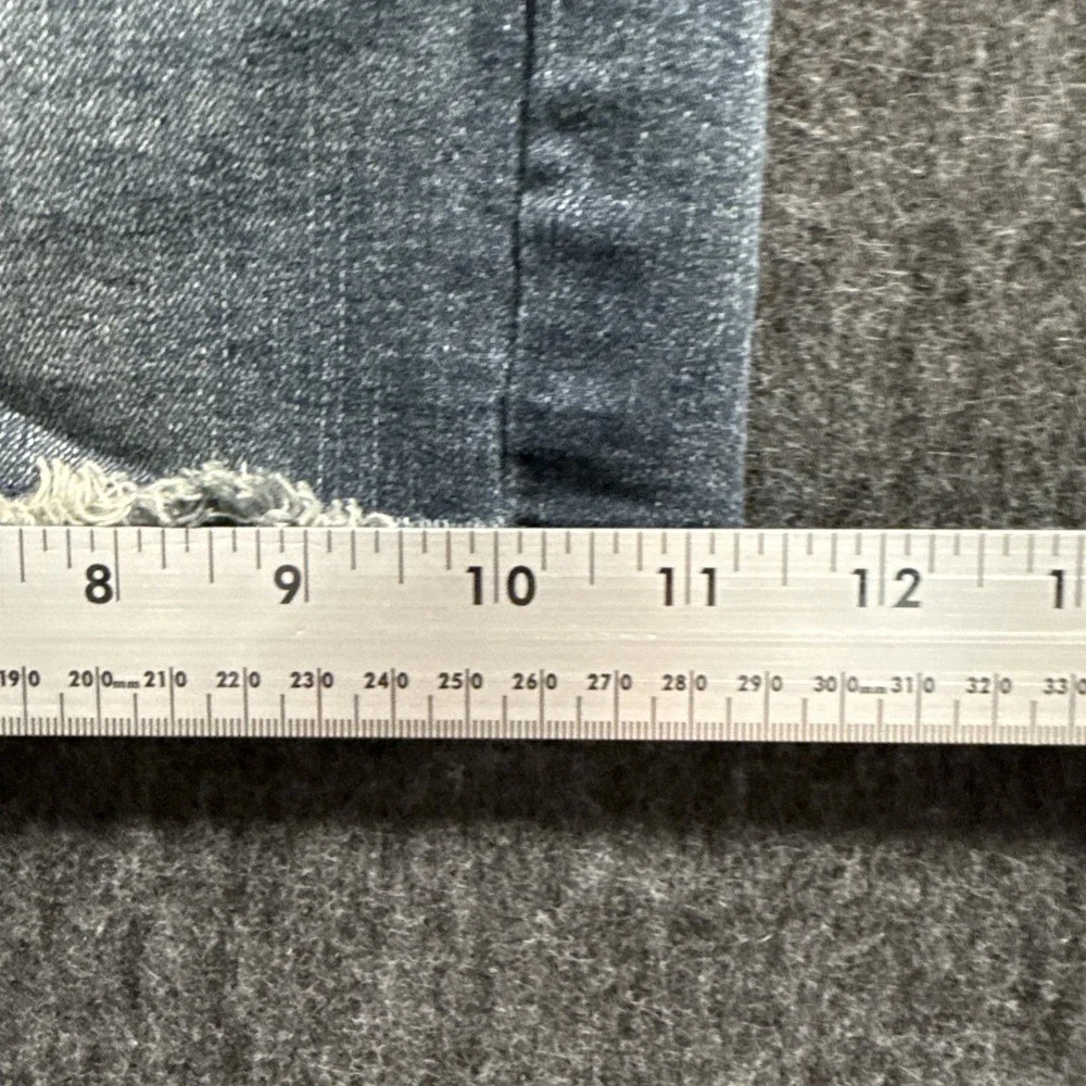 Jessica Simpson High Waist Distressed Denim Short Sz 8/29 Frayed Hem‎ Button Fly